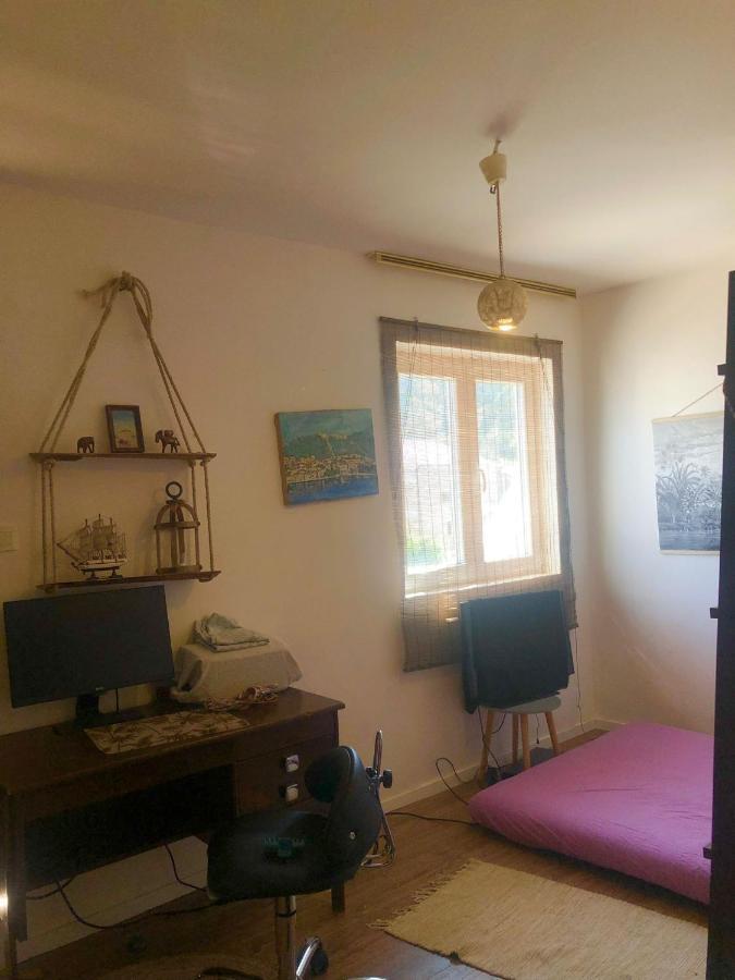 Double Room With Shared Bathroom Split Ngoại thất bức ảnh